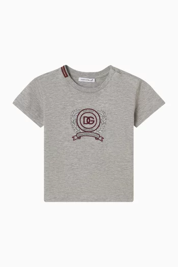 تي شيرت بشعار الماركة