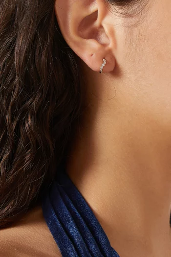 أقراط هاجي بتصميم مموج بحلي مستديرة مرصعة بالماس ذهب عيار 14