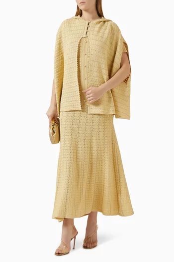 فستان طويل منسوج ومطرز بأحجار الراين