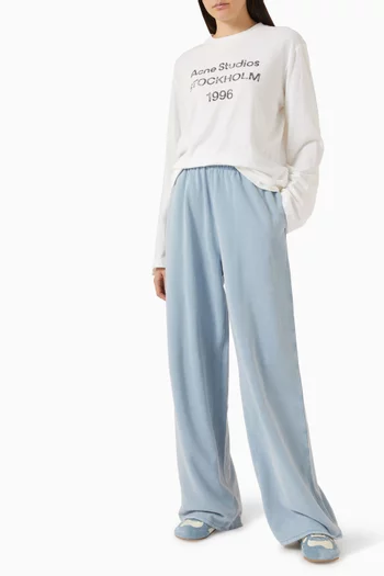 بنطال رياضي بشعار الماركة