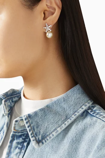 أقراط نوفيلا مزينة باللؤلؤ نحاس بلون فضي