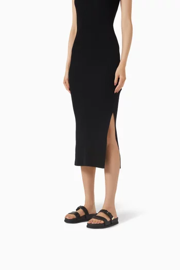 حذاء مفتوح فيبي بشعار AX