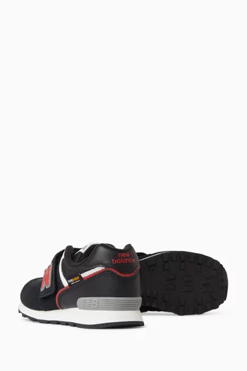 574 Sneakers in Suede