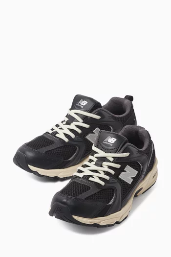 530 Sneakers in Mesh