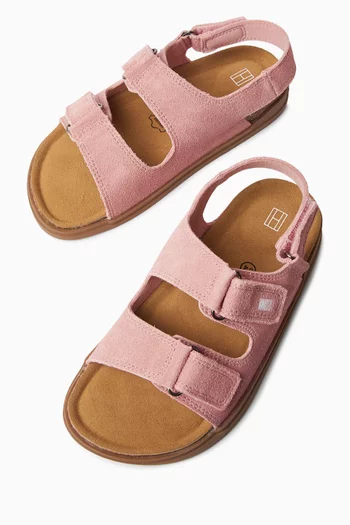 صندل بشعار الماركة شمواه