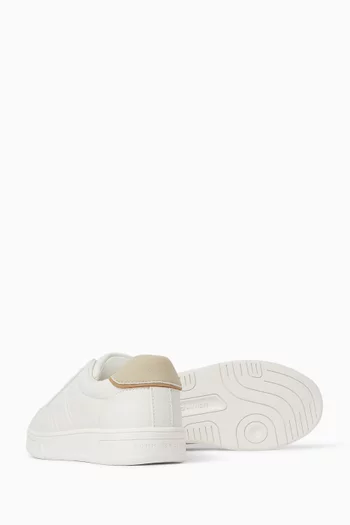 سنيكرز بتصميم أسفل الكاحل وأربطة