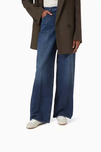 Daze Sneakers in Suede