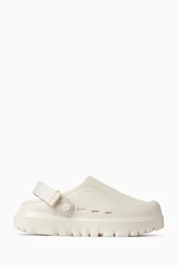 حذاء كلوغ بيكمود قماش شبكي