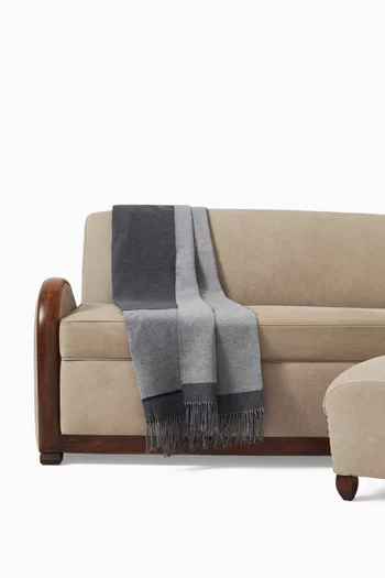 غطاء بشرّابات حرير