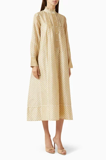 فستان متوسط الطول بنقشة مخططة