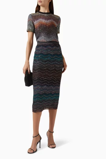 تي شيرت بنقشة خطوط متعرجة نسيج