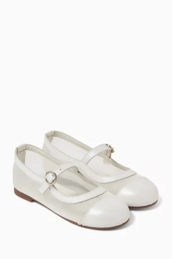 حذاء باليرينا بشريط للإغلاق جلد وقماش شبكي