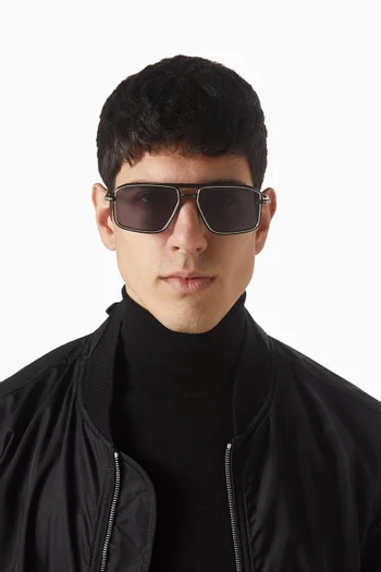 Earl Navigator Sunglasses in Titanium