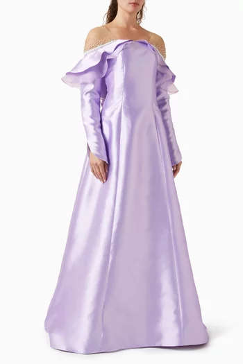 فستان سهرة كشكش بأكتاف مكشوفة