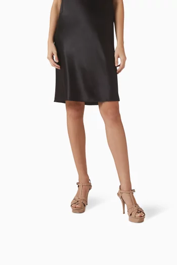 صندل تريبوت بنعل سميك وكعب يبلغ ارتفاعه 105 جلد لامع