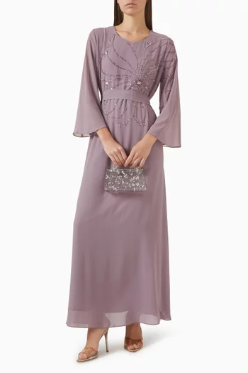 فستان بحزام وتطريزات بالخرز شيفون