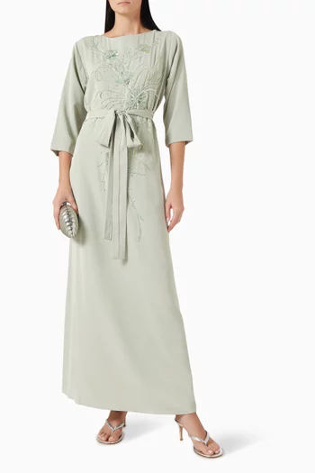 فستان بحزام وتطريزات بالخرز شيفون