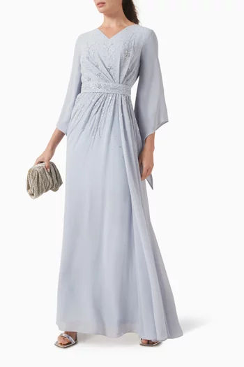 فستان بحزام وتطريزات بالخرز شيفون