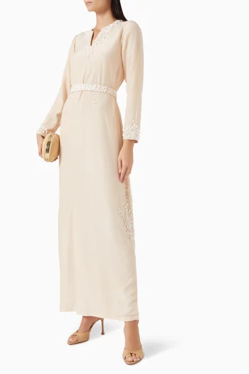 فستان مزين بتطريزات كريب هندي