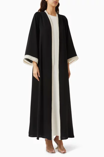 طقم عباية مطرزة