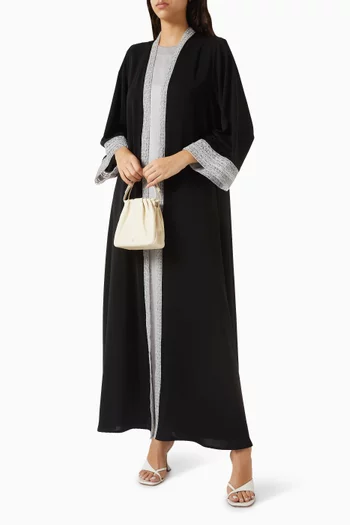 طقم عباية مطرزة