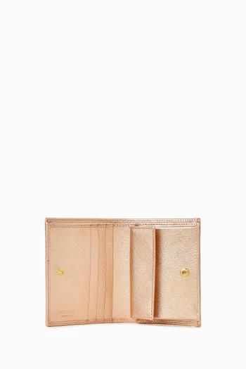 محفظة صغيرة بحلية مثلثة بشعار الماركة جلد سافيانو لامع