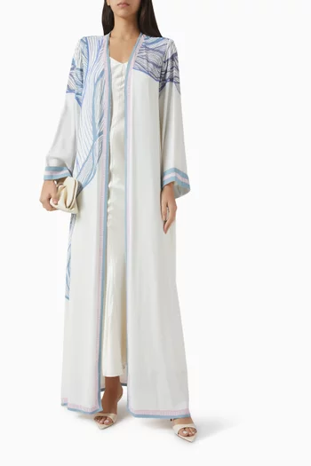 عباية مزينة بنقشة