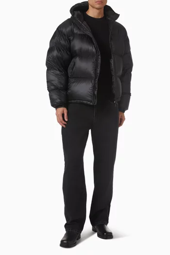 جاكيت منفوخ بغطاء رأس قماش شبه شفاف