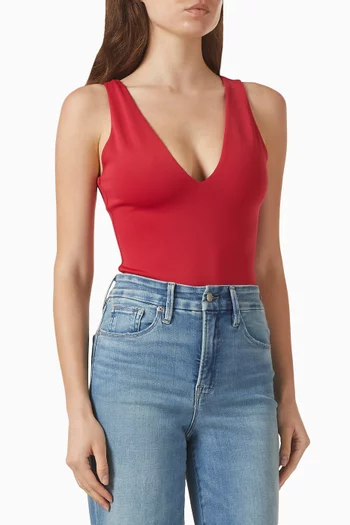 بودي سوت بفتحة رقبة عميقة على شكل حرف V‏ قماش سكوبا