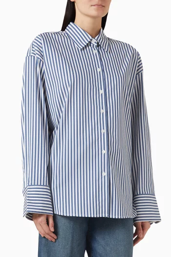 قميص بقصة فضفاضة وأزرار قابلة للتعديل على الخصر بوبلين