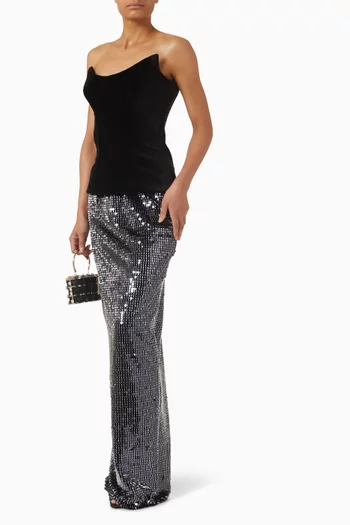 فستان أيدن طويل مزين بتطريزات بالكريستال