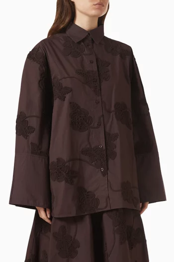 قميص فضفاض مزين بزهور بارزة قطن