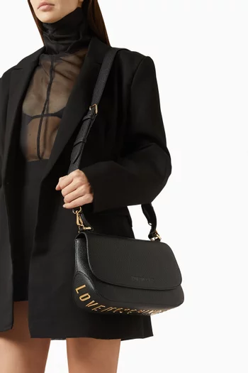 Giant Shoulder Bag in Faux Leather
