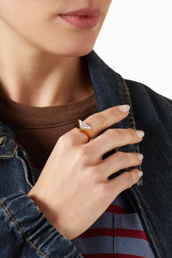 خاتم سيمبولي مينا ونحاس بلون ذهبي