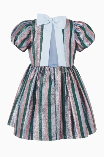 فستان بصدرية وأكمام منفوخة