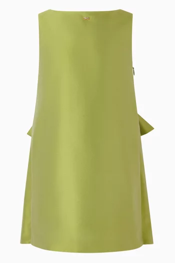 فستان مزين بعقد ستان