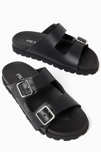 Logo Slides in Rubber