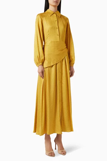 فستان بنقشة سلسلة ووشاح