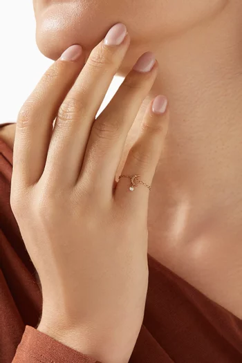 Selene Moon Chain Ring in 18kt Gold