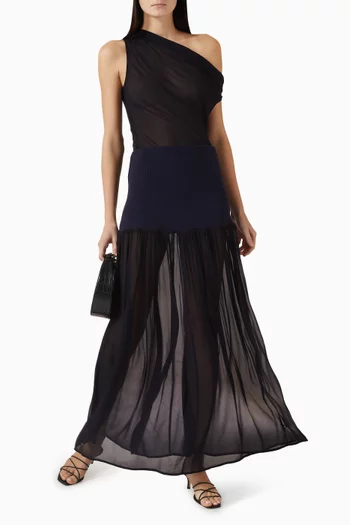 تنورة طويلة خفيفة الوزن