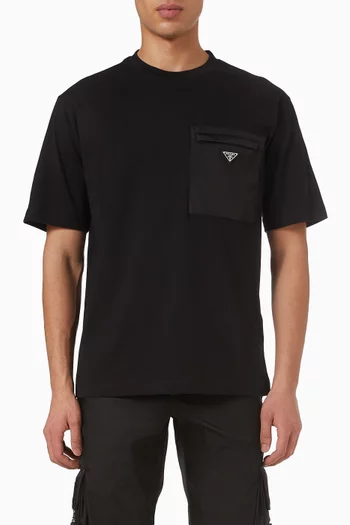 T-shirt in Re‑Nylon & Jersey