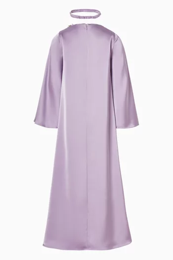 قفطان مزين بتطريزات