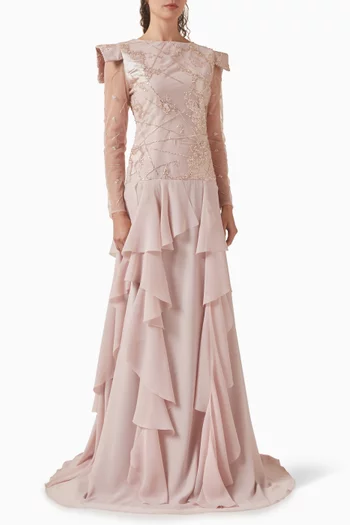 فستان بتطريزات وكشكش