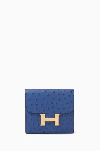 محفظة كونستانس رفيعة وصغيرة جلد نعام بحلية ذهبية اللون غير مستعملة