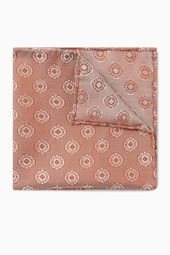 Medallion Pocket Square in Silk