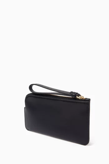 حافظة بحمالة معصم وسحّاب جلد