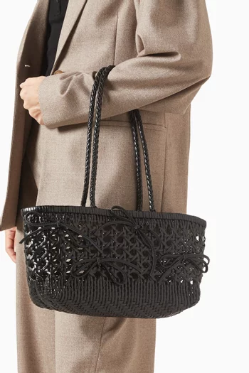 Biscuit Shoulder Bag in Braided-leather