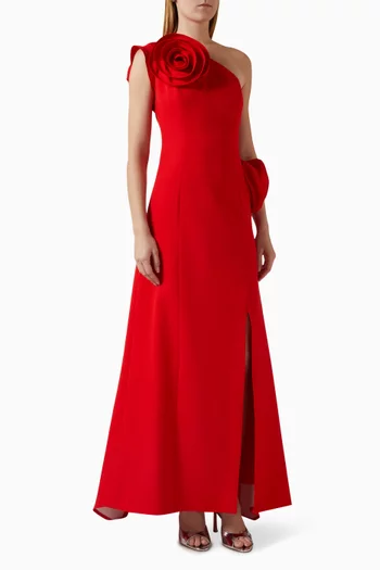 فستان سهرة بكتف مكشوف وزهور بارزة