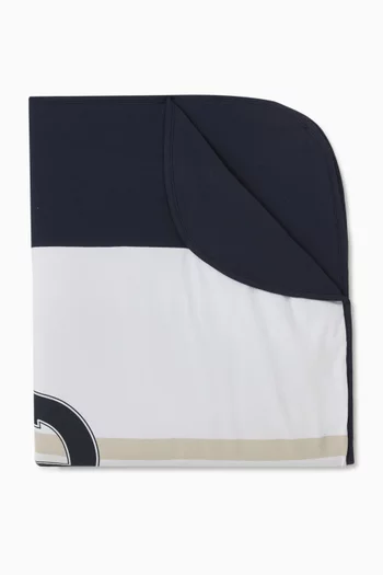 بطانية بطبعة بشعار الماركة قطن