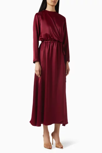 فستان طويل بتصميم ملفوف